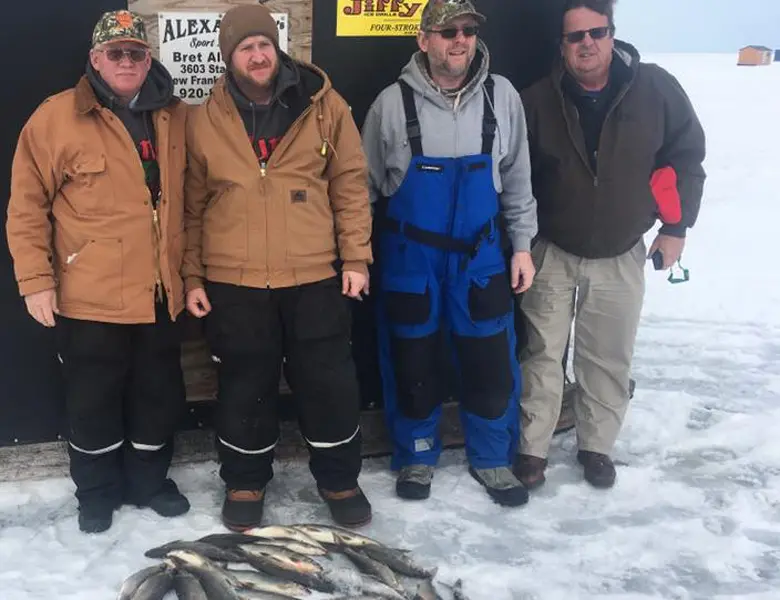 ice fishing in sturgeon bay for white fish