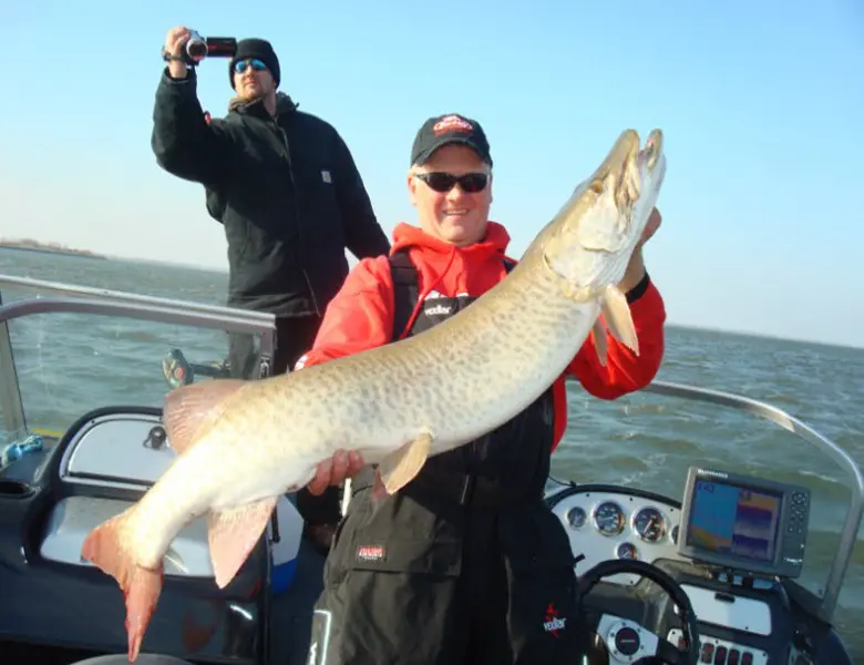 best musky fishing guide green bay