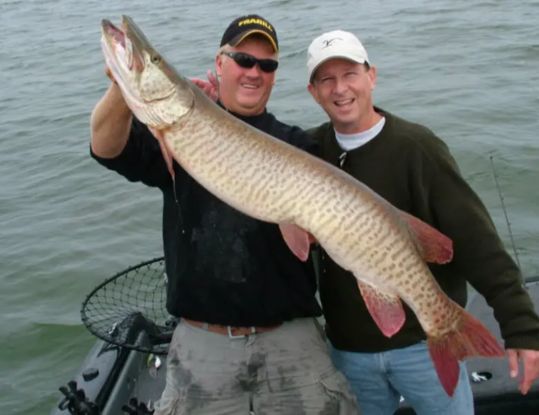 huge musky fishing guide bret alexander