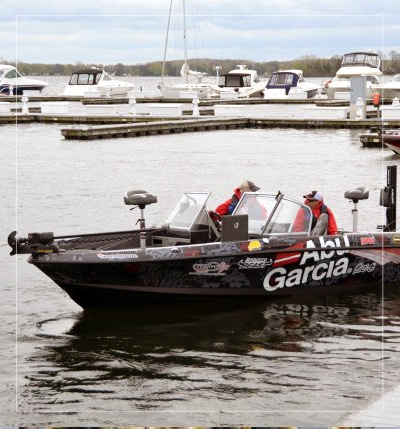 green bay wisconsin fishing guide boat