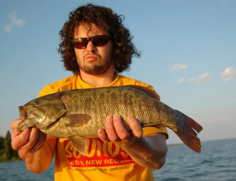 smallmouth guide service sturgeon bay wi