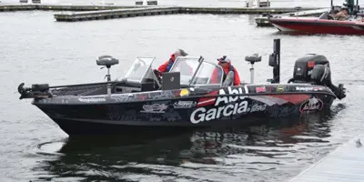 img-bret-boat fishing guide bret alexander boat